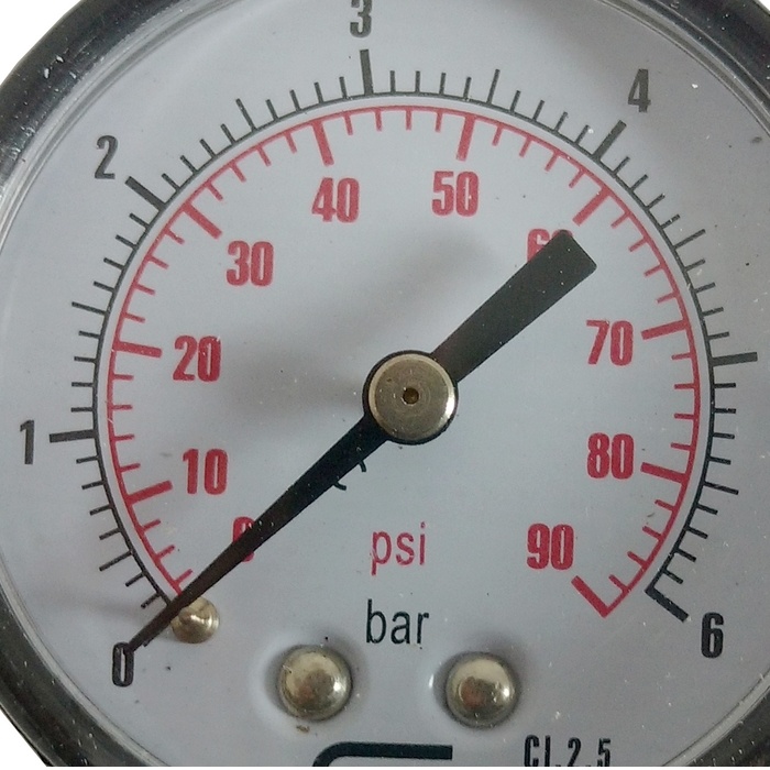 Manômetro vertical 90 psi / 6 bar com rosca 1/4